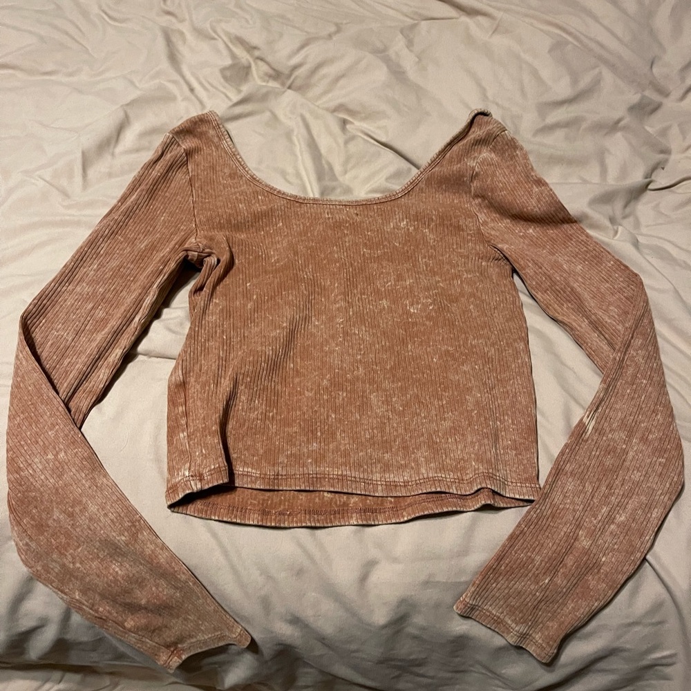 *Never worn* Burnt orange long sleeve crop top